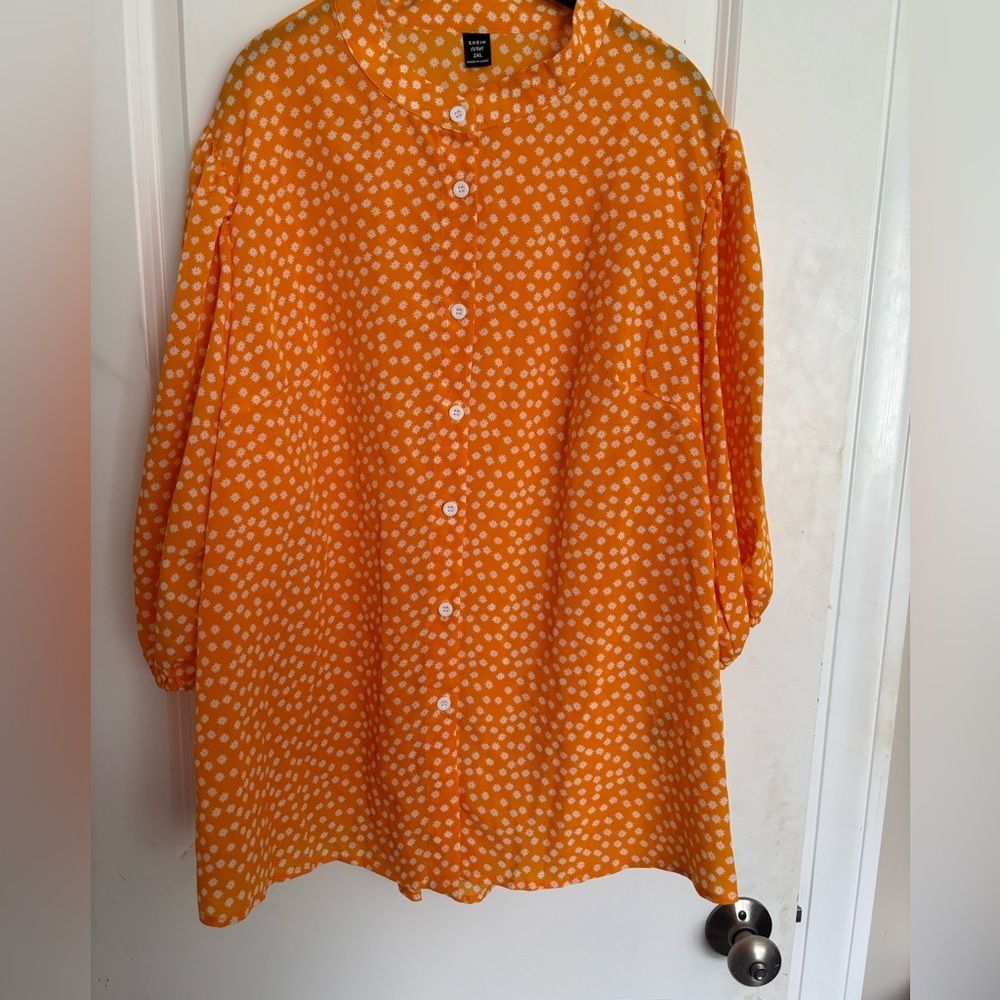 NWOT Vibrant Yellow Floral Button Down Blouse Size 2XL - Picture 1 of 4
